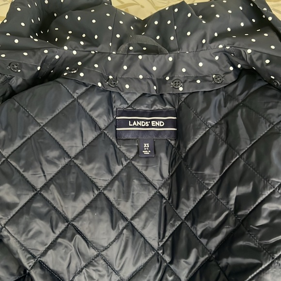 Lands’ End raincoat - Picture 4 of 4
